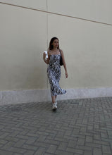 Load image into Gallery viewer, Tuscandream Dress
