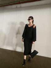 Load image into Gallery viewer, Woman in Black set
